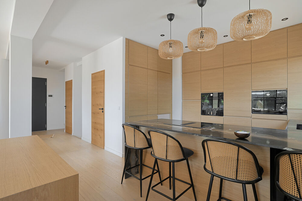 Vente Maison Dans le secteur prisé de Chateaubriand,superbe villa comptemporaine de 2025 avec sa superficie de 210 m2 vue m Hyères