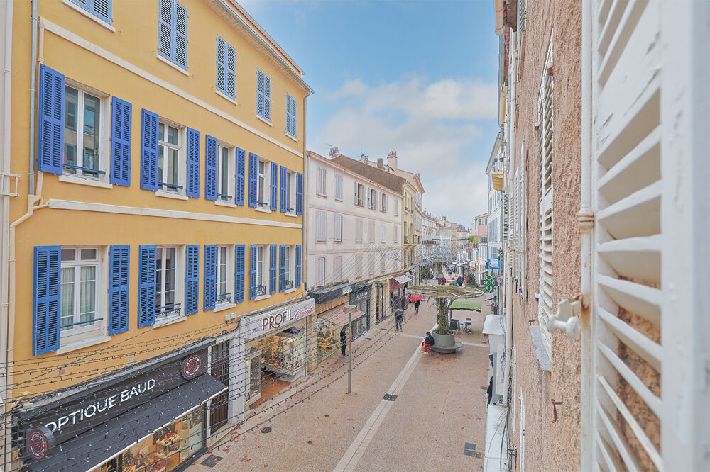 Appartement 3 pièces 72 m² · à Hyeres · 72 m² · 192 000 €