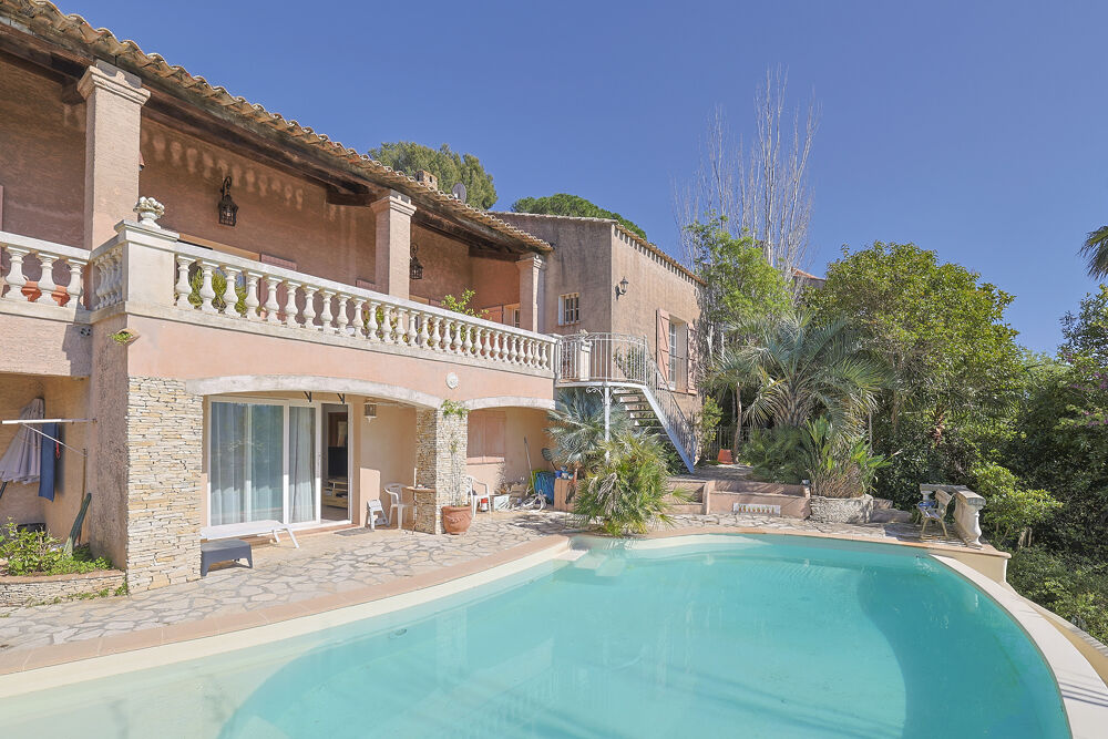 � vendre  Maison Hy�res (83400)