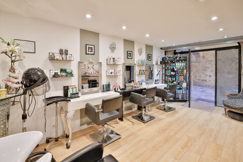   Salon de coiffure de 25,50m2  Droit au bail à céder 