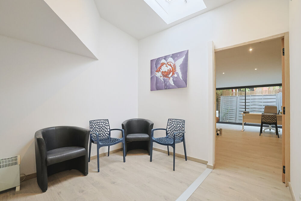 Vente Appartement Appartement T2 de 79m2 habitables (47 m2 loi carrez ) au centre ville de Hyères Hyeres