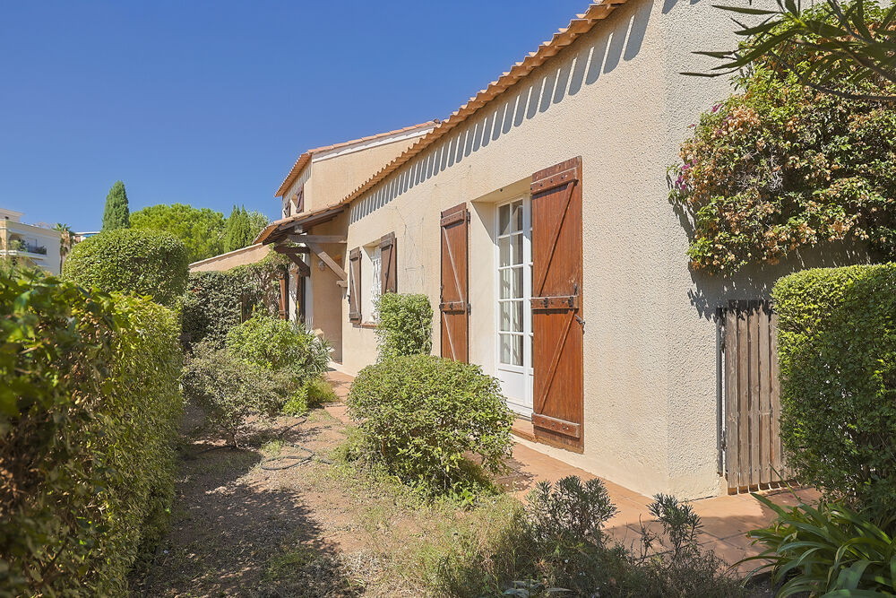 Vente Maison HYERES MAISON DE PLAIN PIED + PETIT ETAGE AVEC TROPEZIENNE Hyères