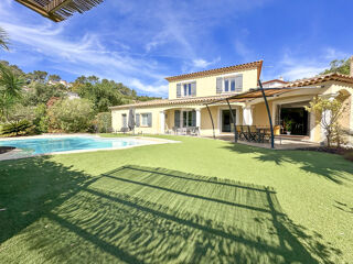 Maison 6 pièces 167 m² · à Pierrefeu-du-Var · 167 m² · 768 000 €