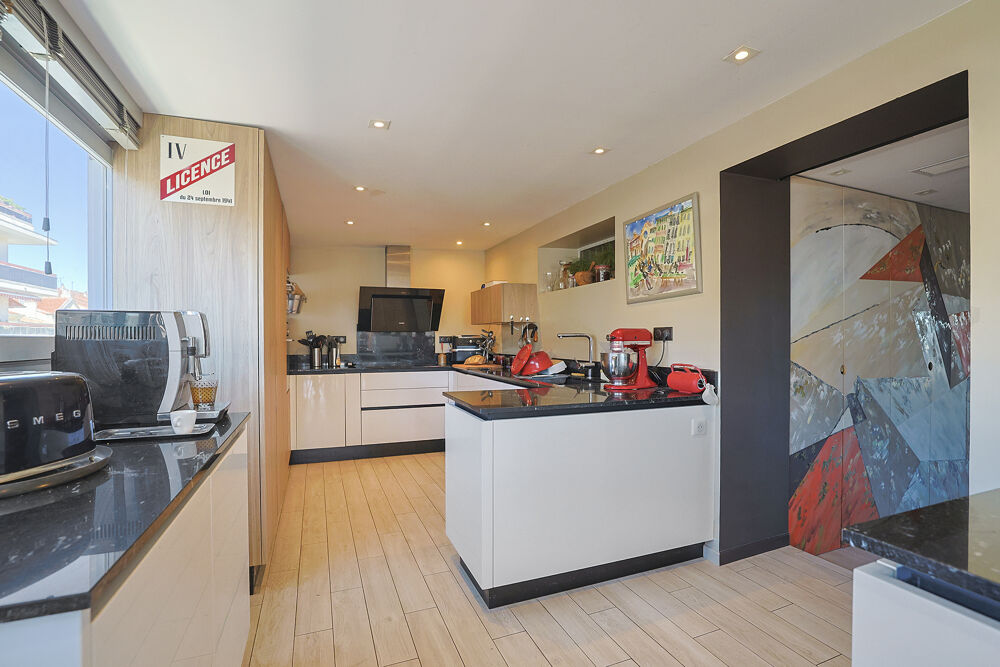 � vendre  Appartement Hy�res (83400)