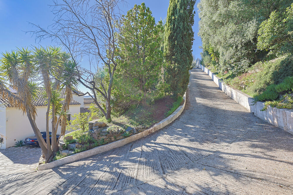 à vendre  Maison Hyères (83400)