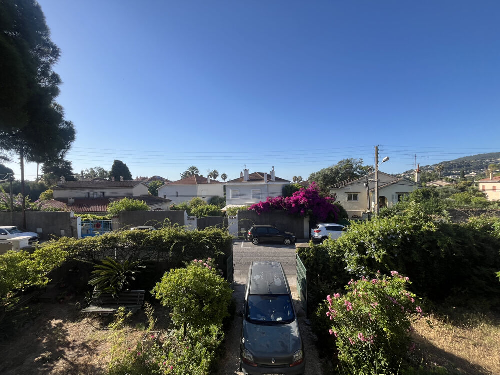 Vente Appartement Appartement 5 pièces de 112m2 avec terrasse, jardin et stationement au calme absolue Hyeres