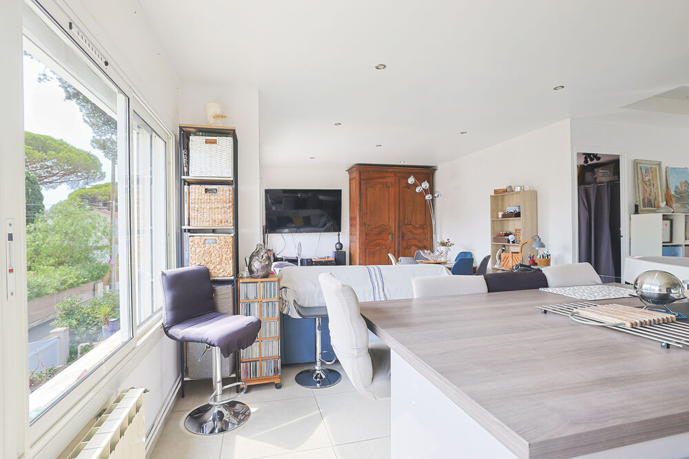 Villa individuelle de 144 m2 à 900 mètres de la mer à pieds