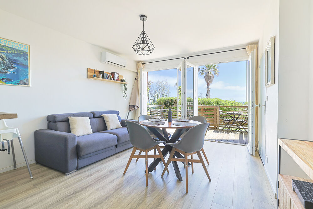 Vente Appartement Appartement T2 de 38 m2 avec terrasse FACE A LA MER Hyeres