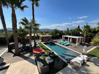  Maison � vendre 6 pi�ces 205 m�