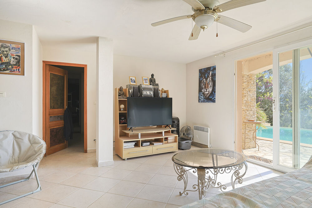 � vendre  Maison Hy�res (83400)