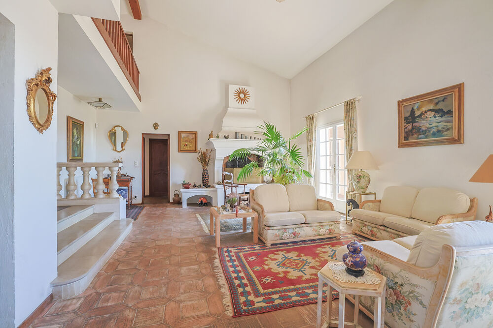 � vendre  Maison Hy�res (83400)