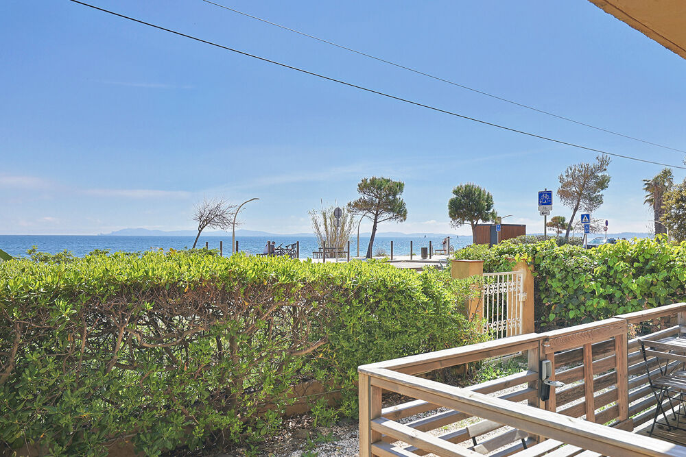 Appartement T2 de 38 m2 avec terrasse FACE A LA MER