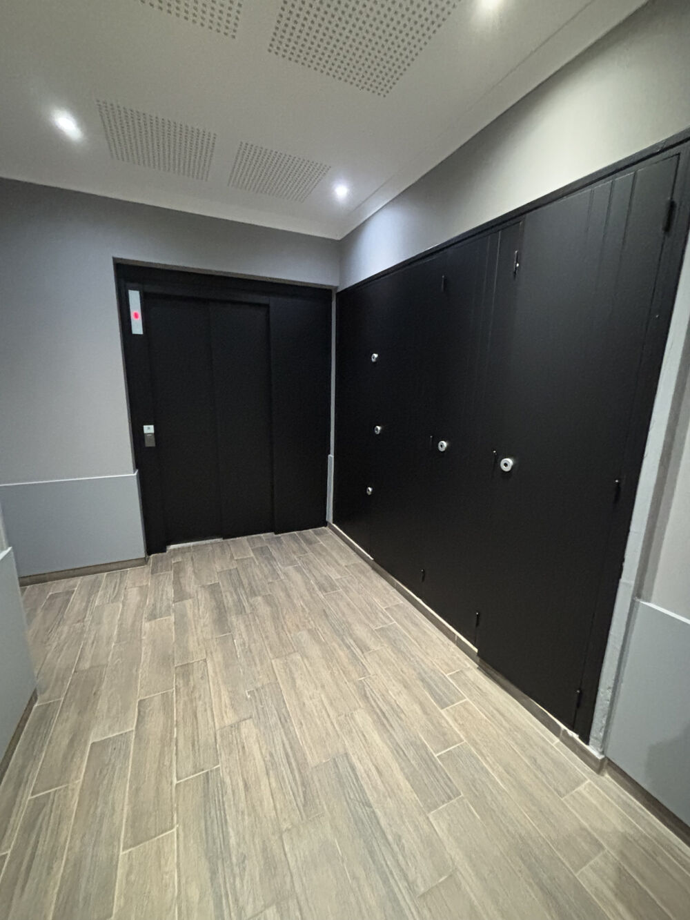Vente Appartement Appartement T3  en étage avec ascenseur au centre ville de Hyères Hyeres