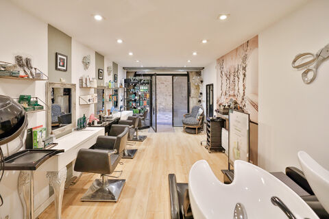   Salon de coiffure de 25,50m2  Droit au bail à céder 