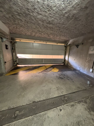  Parking / Garage � vendre 12 m�