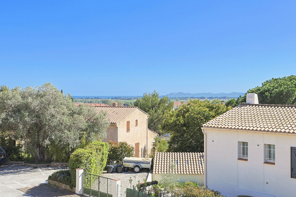 � vendre  Maison Hy�res (83400)