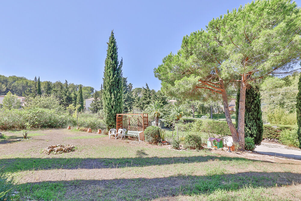 � vendre  Maison Carqueiranne (83320)