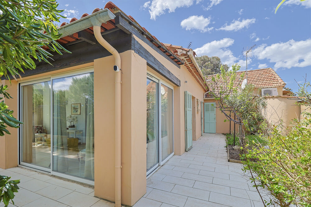 � vendre  Appartement Hy�res (83400)