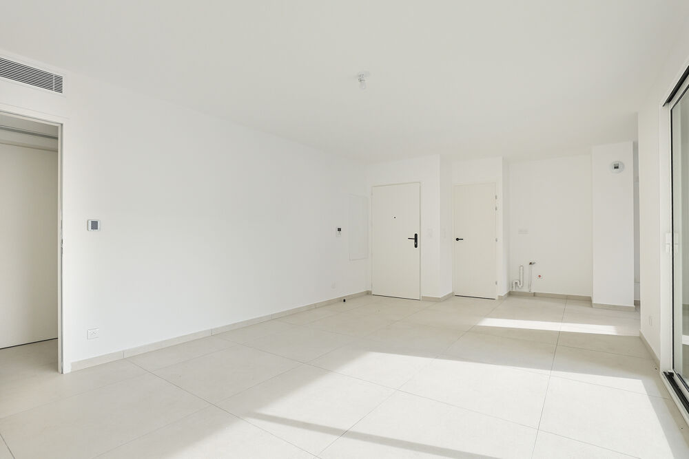 Vente Appartement Appartement T4 neuf de 80 m2 avec terrasse et garage double au centre ville de Hyères Hyeres