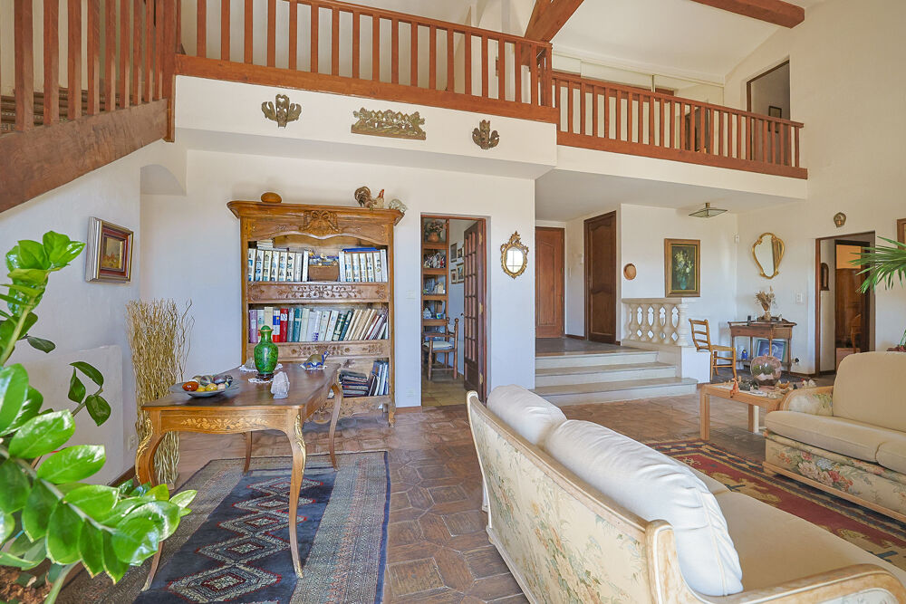 � vendre  Maison Hy�res (83400)