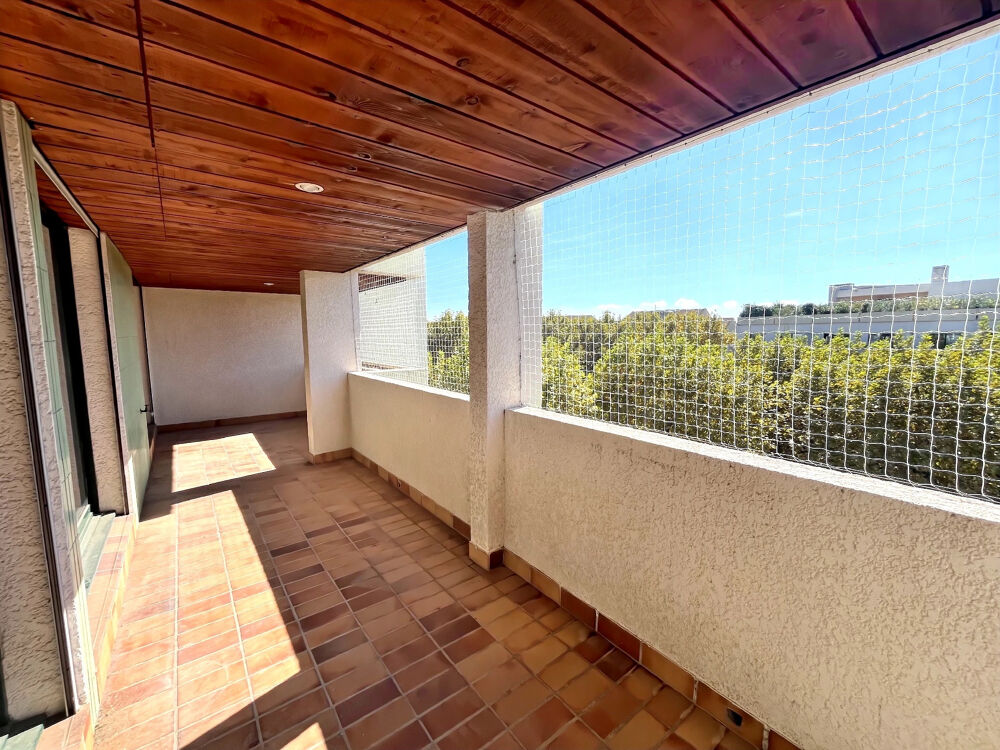 Appartement T4 de 85m2 en dernier étage avec double terrasses, parking, cave