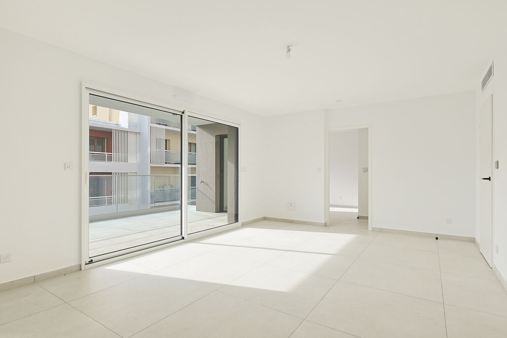 Vente Appartement Appartement T4 neuf de 80 m2 avec terrasse et garage double au centre ville de Hyères Hyeres