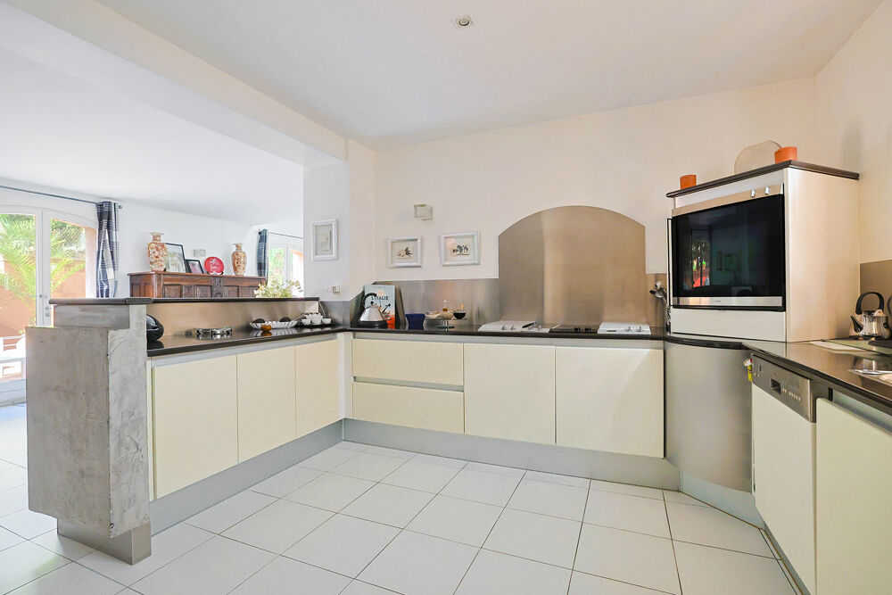 à vendre  Maison Hyères (83400)