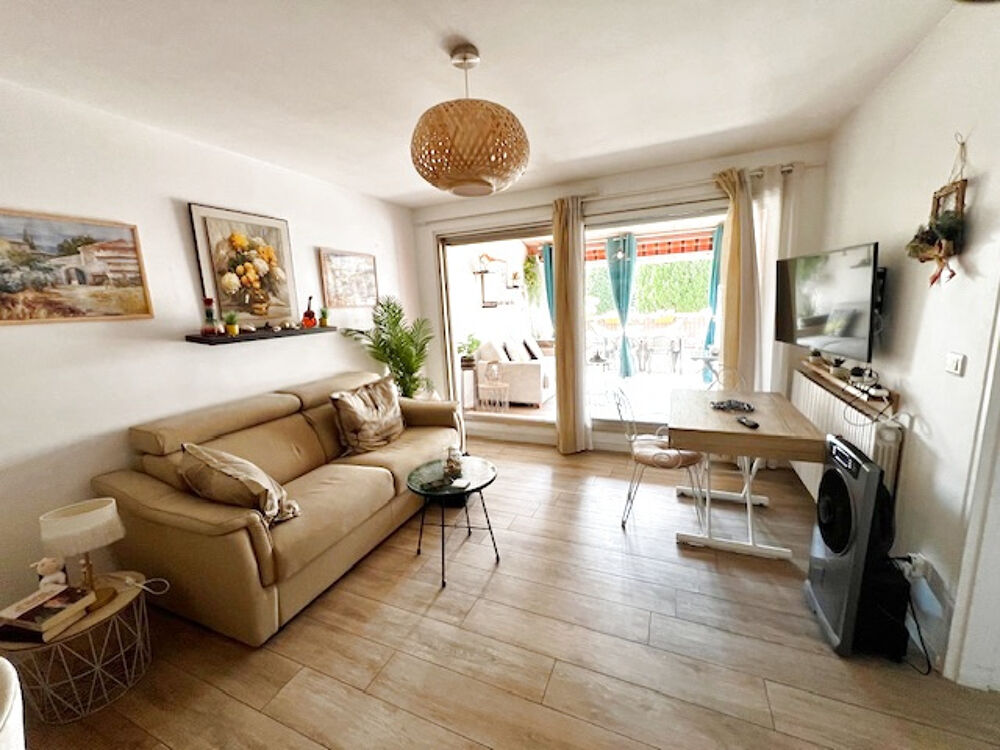 Vente Appartement Superbe t1 en rez de jardin avec grande terrasse et jardin plein sud Hyeres