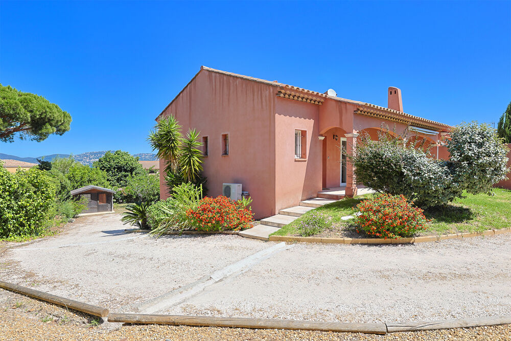 Vente Maison villa 5 piecesde 123m2 sur un terrrain de 1000m2 avec vue mer Hyeres