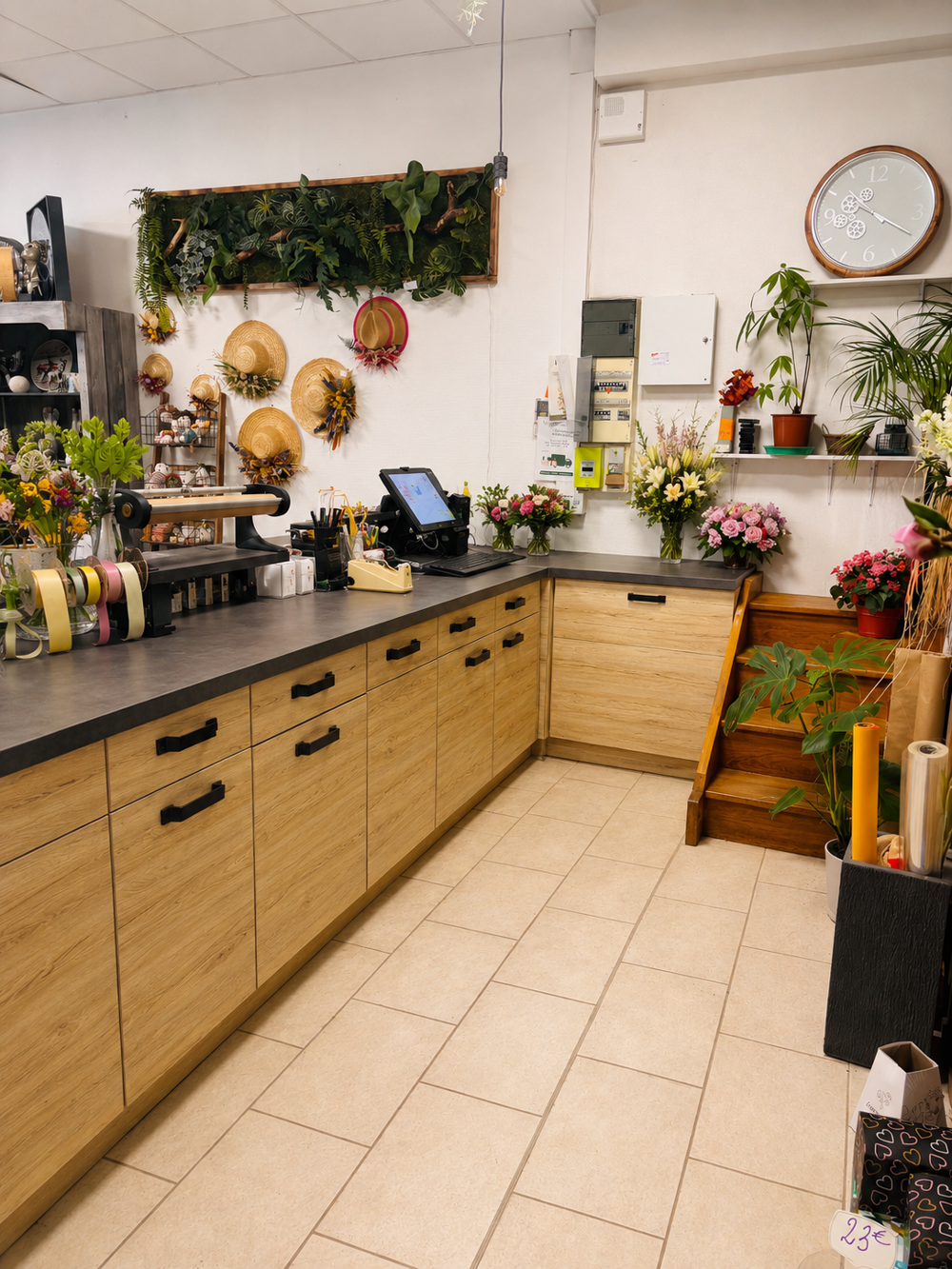   FONDS DE COMMERCE FLEURISTE 120m2 