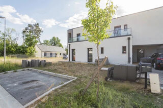  Propri�t�/ch�teau � vendre 7 pi�ces 220 m�