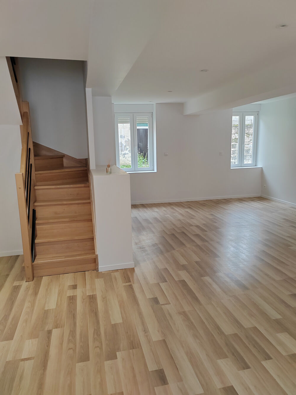 Location Maison À louer   Maison familiale entièrement rénovée de 160 m2 Festieux