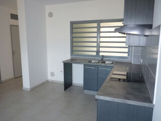  Appartement à louer 2 pièces 71 m²