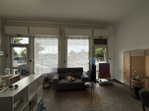 Local professionnel et commercial 50 m2 Rivi&egrave;re des Pluies 895 97438 Ste marie