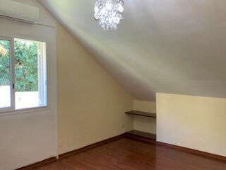  Maison à louer 7 pièces 188 m²