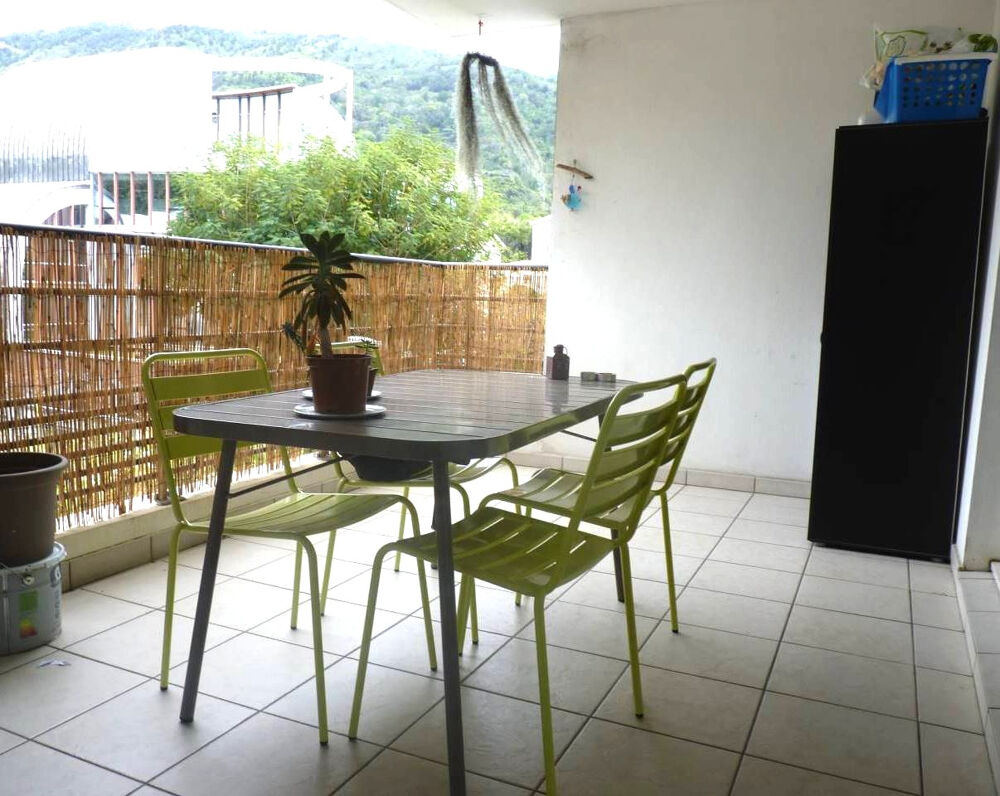 Location Appartement T2 avec grande varangue et vue dégagée Montagne LOBRE A COMPTER DU 01 SEPTEMBRE 2026 St denis