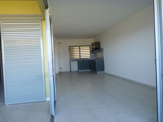  Appartement à louer 2 pièces 71 m²