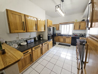  Maison � vendre 9 pi�ces 346 m�