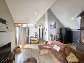  Appartement à louer 4 pièces 81 m²