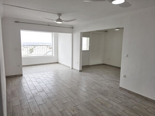 Vente Appartement A vendre appartement T4 proche collège Saint Michel St denis