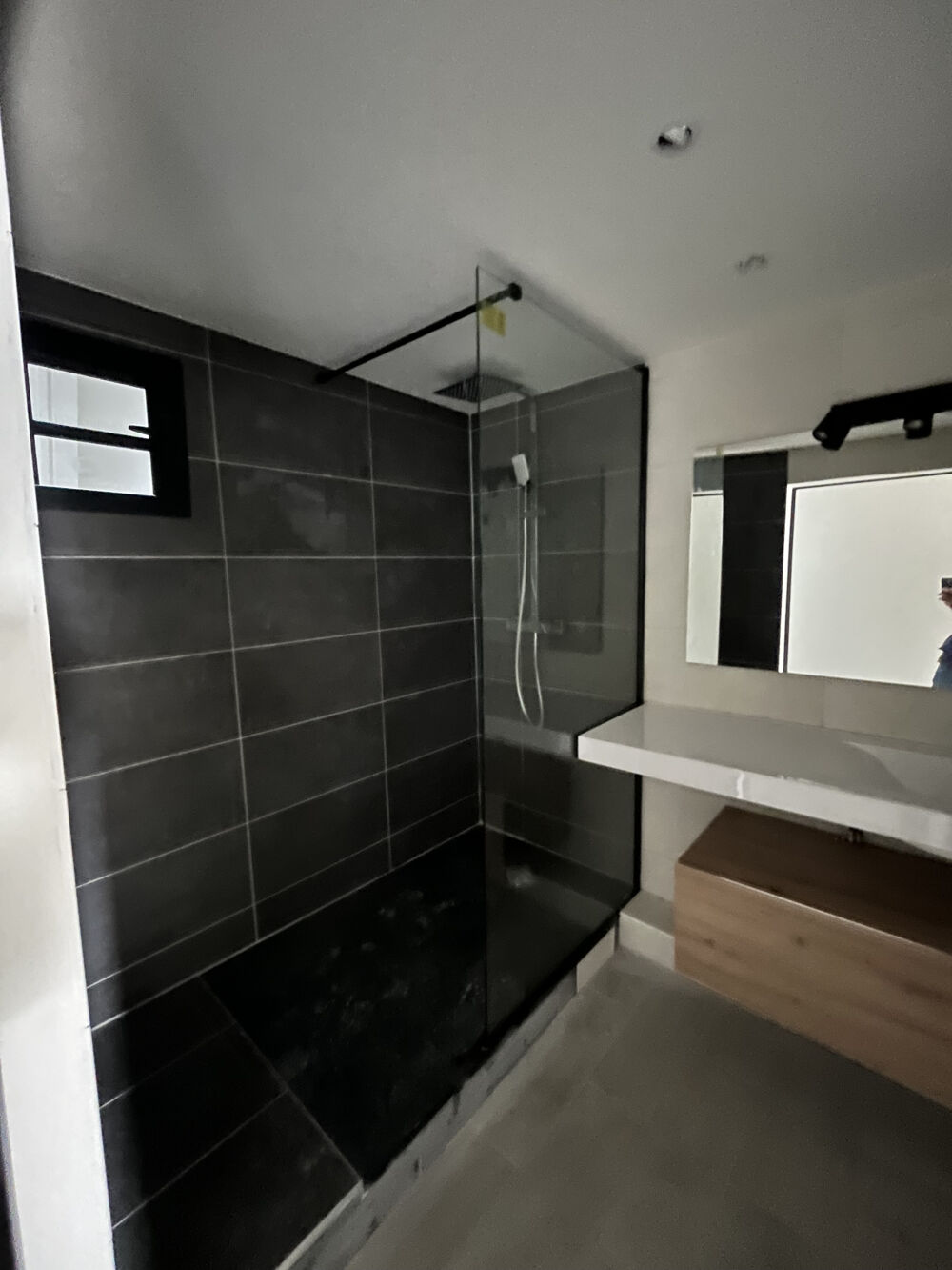   Local professionnel 120 m2 3è étage hyper centre Saint Denis St denis
