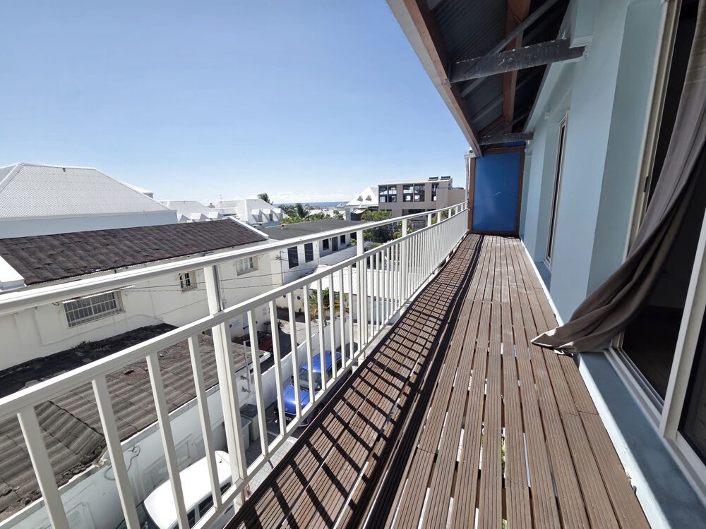 Location Appartement A louer T3 grande surface Saint Denis Carré d'Or St denis