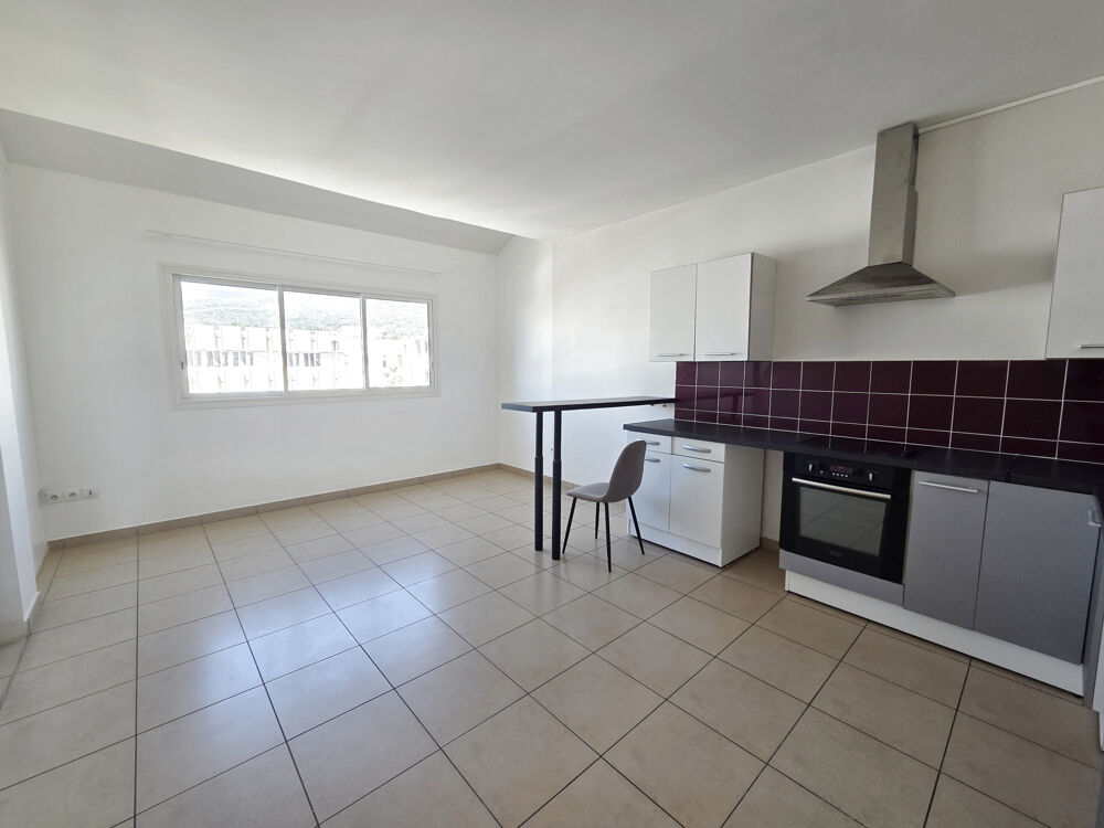 Location Appartement A louer T3 grande surface Saint Denis Carré d'Or St denis