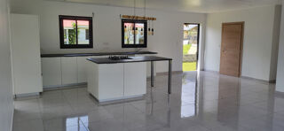  Maison  louer 4 pices 111 m
