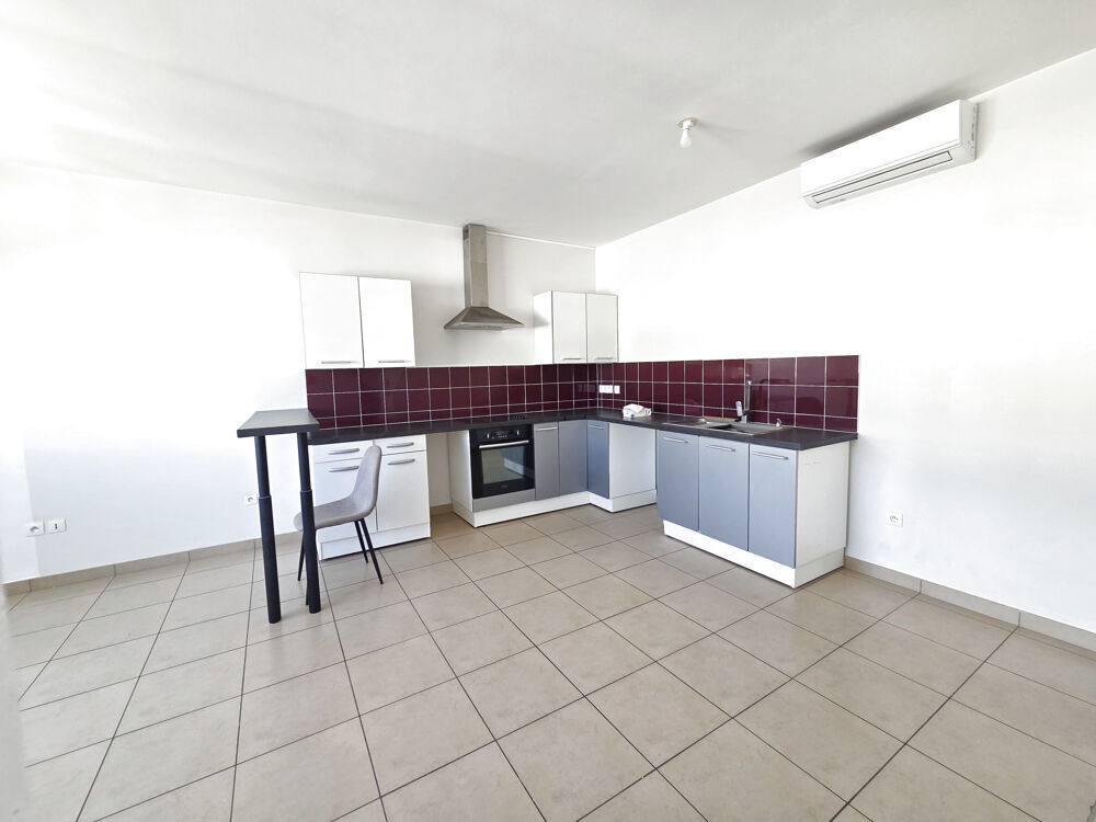 Location Appartement A louer T3 grande surface Saint Denis Carré d'Or St denis