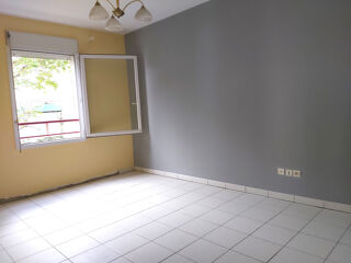  Appartement à louer 5 pièces 124 m²