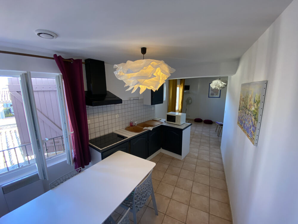 Vente Appartement appartement d'environ 69m2 situé en plein centre ville de caussade Caussade