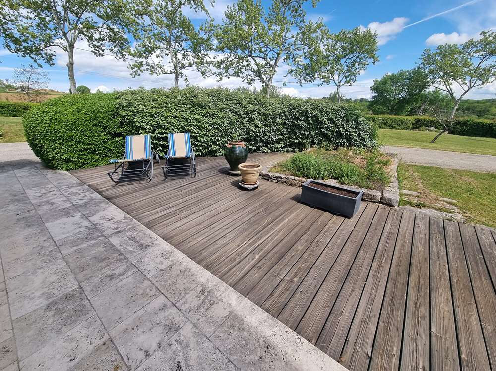 Vente Maison CAUSSADE : Maison d'architecte d'environ 354m2+gîte indépendant d'environ 50m2+Terrain d'environ 2hectares+Pis Caussade