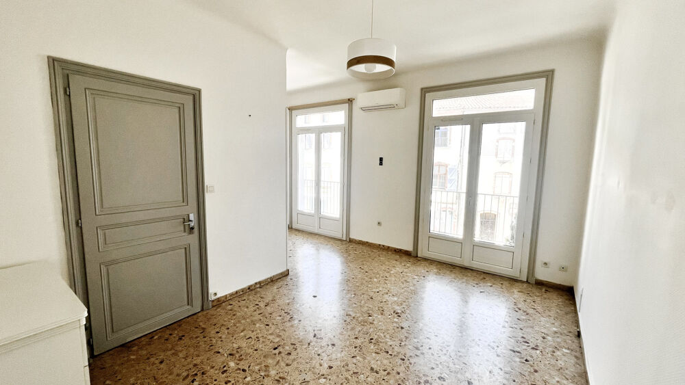 Vente Appartement T1 BIS situé en  plein centre ville de Caussade Caussade