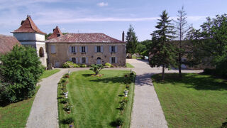  Propri�t�/ch�teau � vendre 15 + pi�ces 1000 m�